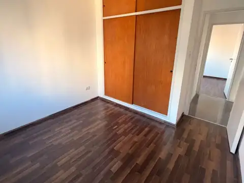 Departamento en Alquiler en Villa Celina, $ 750.000