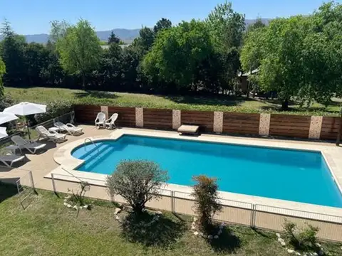 Casa 6 ambientes con 3 baños