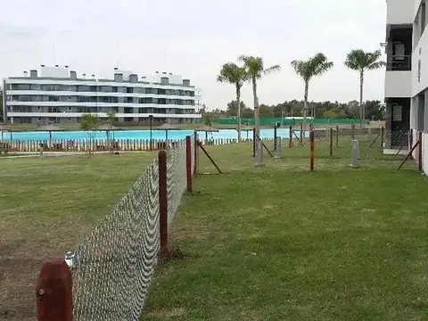 Departamento en Alquiler en Lagoon Pilar, $ 1.500.000
