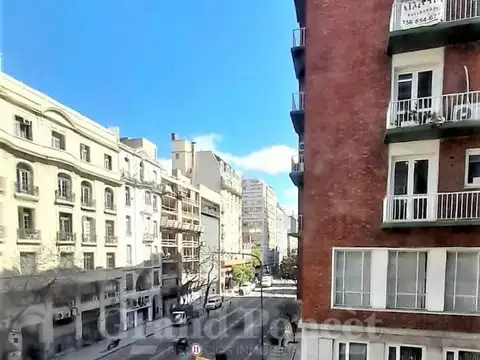 Avenida Belgrano 400