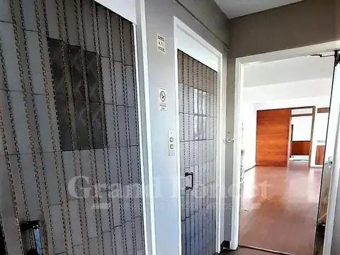 Avenida Belgrano 400