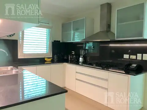Departamento en Venta con 2 cocheras