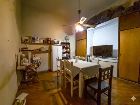 Depto Tipo Casa en Venta 60 años