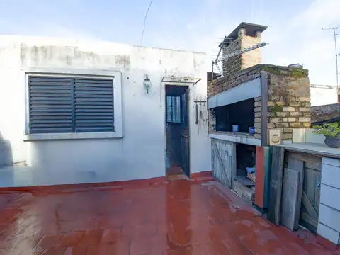 Depto Tipo Casa 6 ambientes con 1 baño