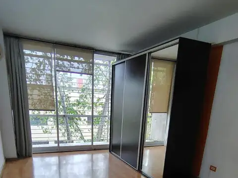 Alquiler Monoambiente con hermoso balcon 