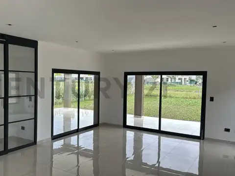 CASA  VENTA 4 AMBIENTESA EN DOS PLANTAS A ESTRENAR EN BARRIO SAN PABLO, PILAR