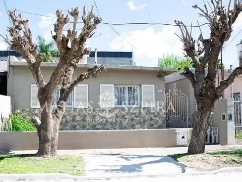 Casa en Merlo  3 ambientes con jardin Apto credito