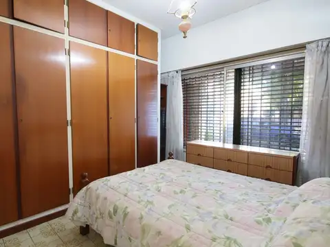 CASA EN VENTA MARTINEZ CON PILETA