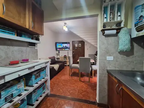 Depto Tipo Casa en Venta en Versalles, USD 76.000