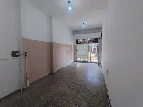 Local en Alquiler en Villa Maipu, $ 450.000