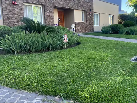 Casa en venta en La cañada de Pilar