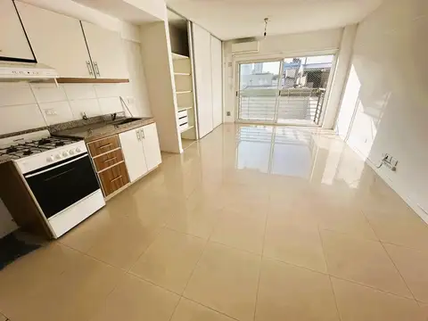 Alquiler dto monoambiente BALCÓN Almagro