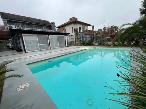 Encantadora casa en venta 6 ambientes  apto crédito