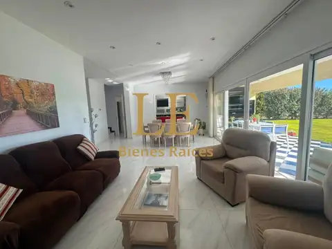Casa en Venta de 4 dormitorios