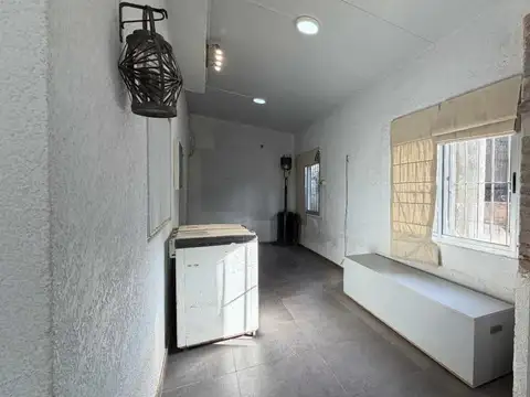 Vendo casa 3 Dormitorios  galpón  Barros Blancos