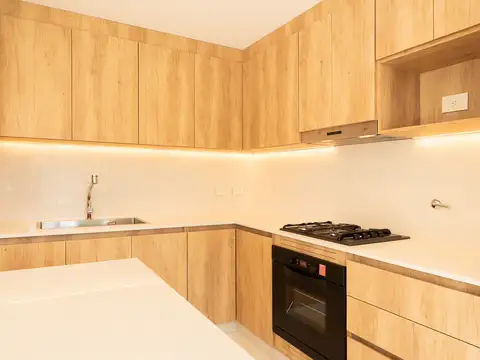 Navarro 3500, Piso 1