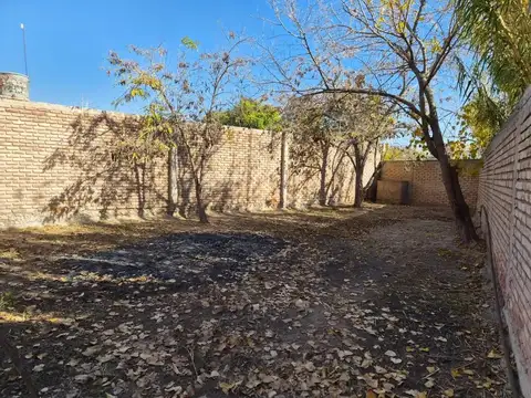 Galpones y Casa en Venta - Maipú, Mendoza