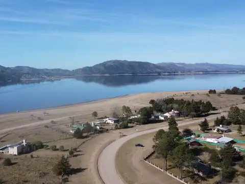 Hermosa Casa Costa de Lago Los Molinos en Potrero de Garay. 707