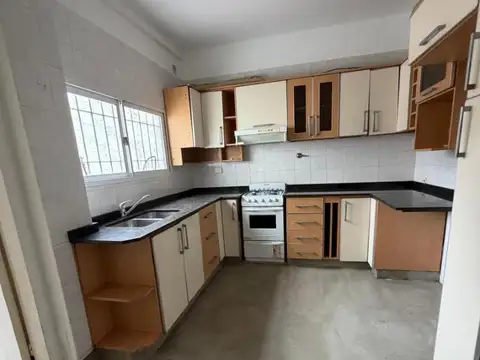 Depto Tipo Casa en Venta con 1 cocheras