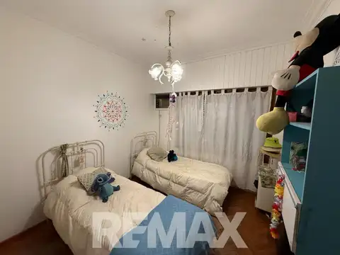 EN VENTA CASA 3 DORM EXCELENTE UBICACION