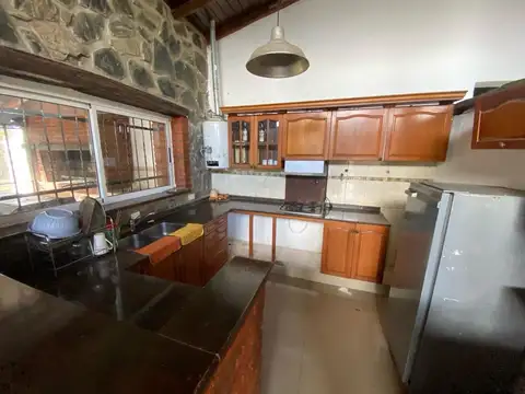 VENTA CASA EN COSQUIN DE 2 DORM CON PILETA