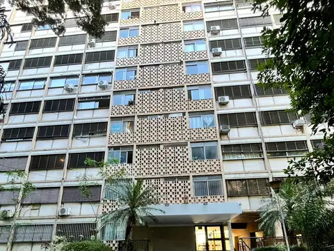 Elegante departamento en Flores en excelente estado.