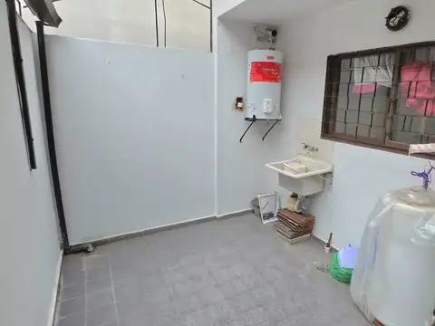 Depto Tipo Casa 3 ambientes con 1 baño