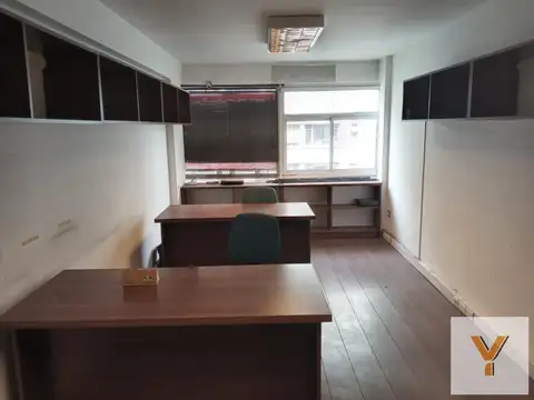 Oficina en venta - 30mts2 - Monserrat