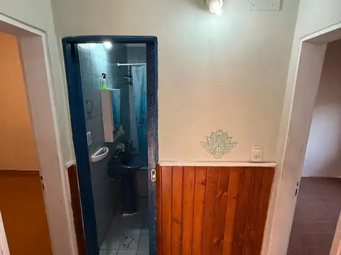 Casa 3 ambientes con 1 baño
