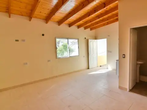 Depto Tipo Casa Monoambiente con 1 baño