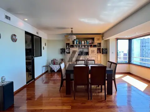 Departamento 4 ambientes con 3 baños