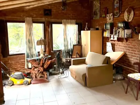 Casa 2 ambientes con 2 baños