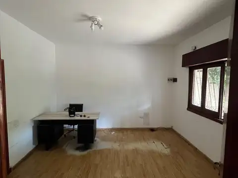 Galpon en Venta en Lomas Del Mirador 550m2