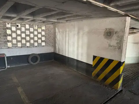 VENTA COCHERA NUEVA CORDOBA 