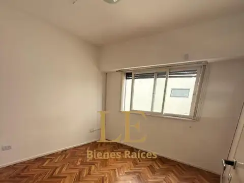 Departamento en Alquiler en Recoleta, $ 700.000
