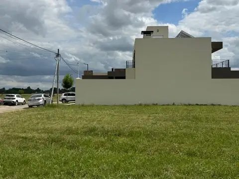 LOTES-TERRENO EN CAÑUELAS  A LA VENTA BARRIO LAS ROSAS