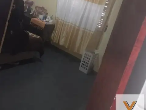 Casa en venta - 3 Dormitorios 1 Baño - Merlo