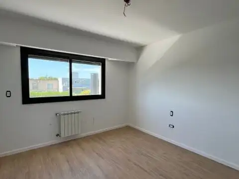 Dúplex 3 Dormitorios a Estrenar con Pileta y Parrillero – Cantegril Funes