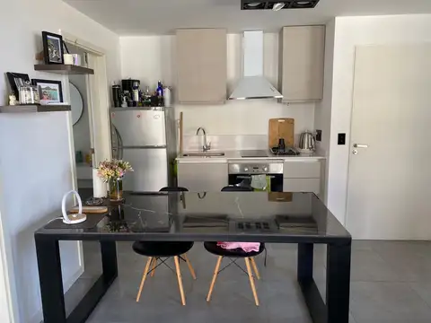 Departamento en Alquiler con 1 cocheras