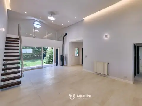 Casa en Alquiler al Este