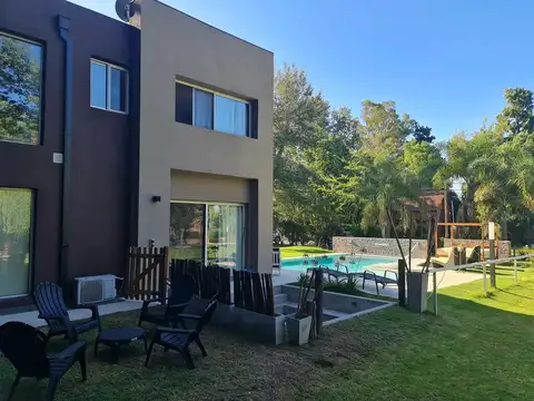 Casa  en Venta en Cardenal del Monte, General Rodríguez, G.B.A. Zona Oeste