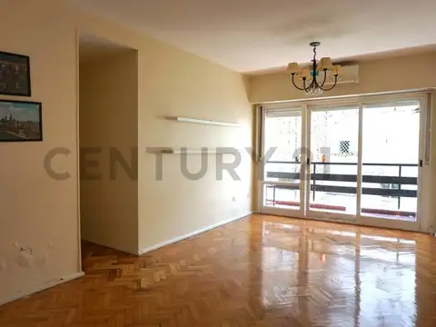 Venta Departamento 3 amb con Dependencia y Balcón en Recoleta