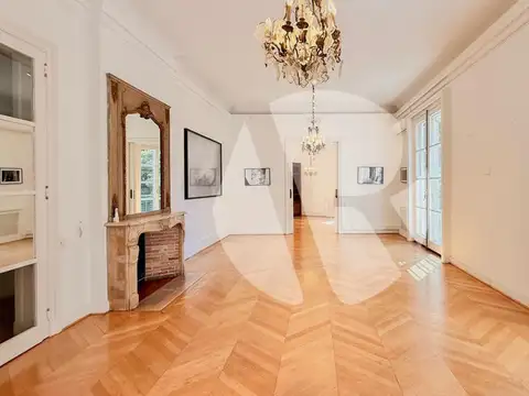 Piso Apto Profesional Bustillo con VIsta Abierta a Plaza San Martin