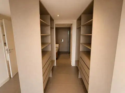 Departamento en Alquiler con 1 cocheras