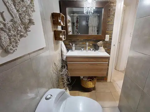 Casa Dúplex en Venta de 5 Ambientes en Martinez con Patio