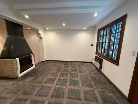 Casa en Alquiler en Ramos Mejía, $ 1.800.000