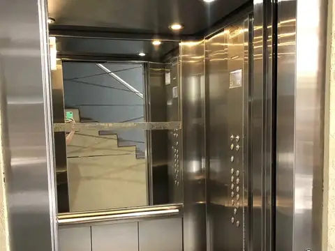 Departamento en Alquiler en Caseros, $ 650.000