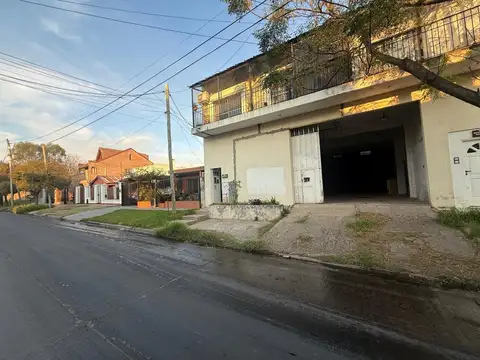 VENTA DEPOSITO - TALLER - GALPON - BELEN DE ESCOBAR - ASFALTO - CLOACA - BAÑO - OFICINA O VESTUARIO
