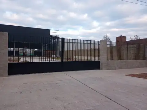 Av. Pres. Arturo U. Illia 2100