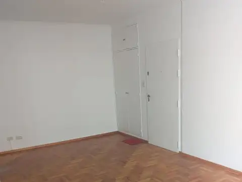 Ramón Falcón al 1500